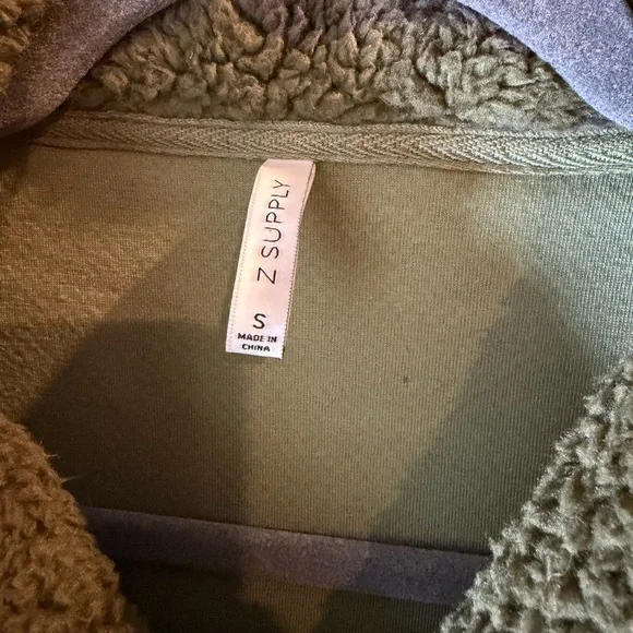 Z Supply Sherpa Camo Fleece Pile Teddy Jacket. size Small! - Picture 3 of 5